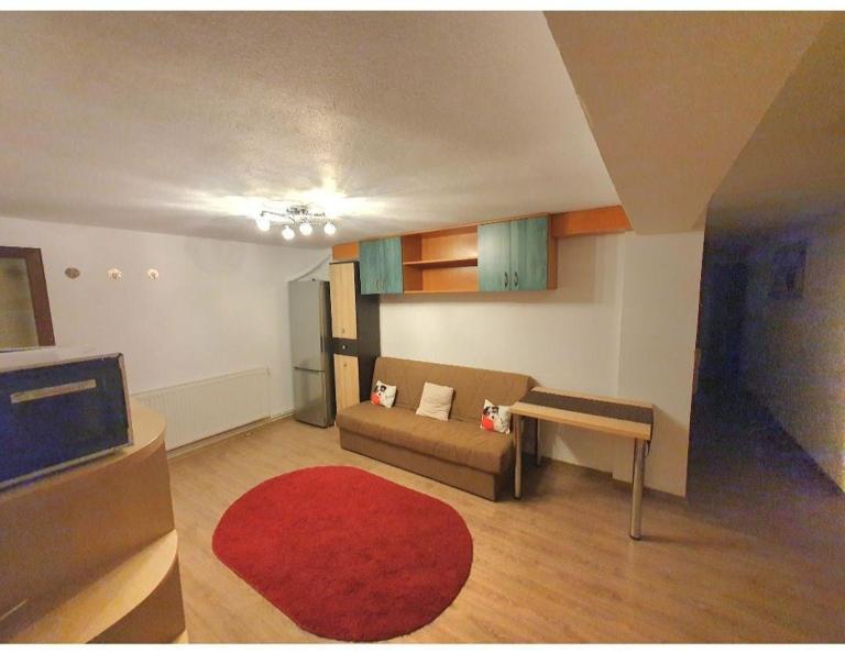 Cozy Apartment with 3 rooms - B&B Piteşti