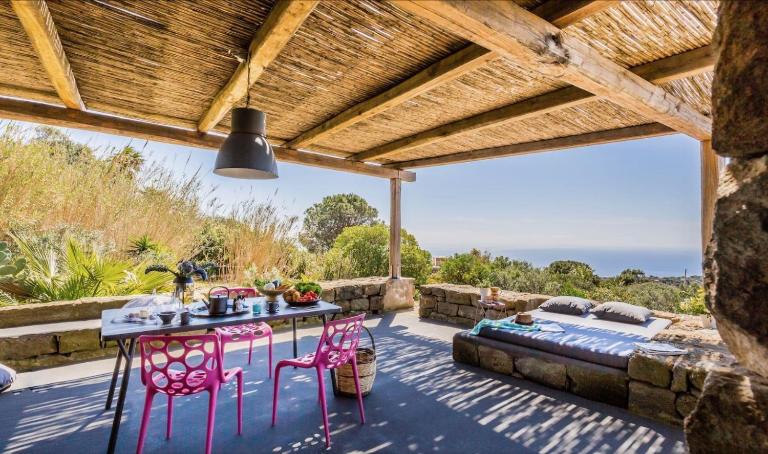 Dammusi Itaca - Bed and Breakfast Pantelleria