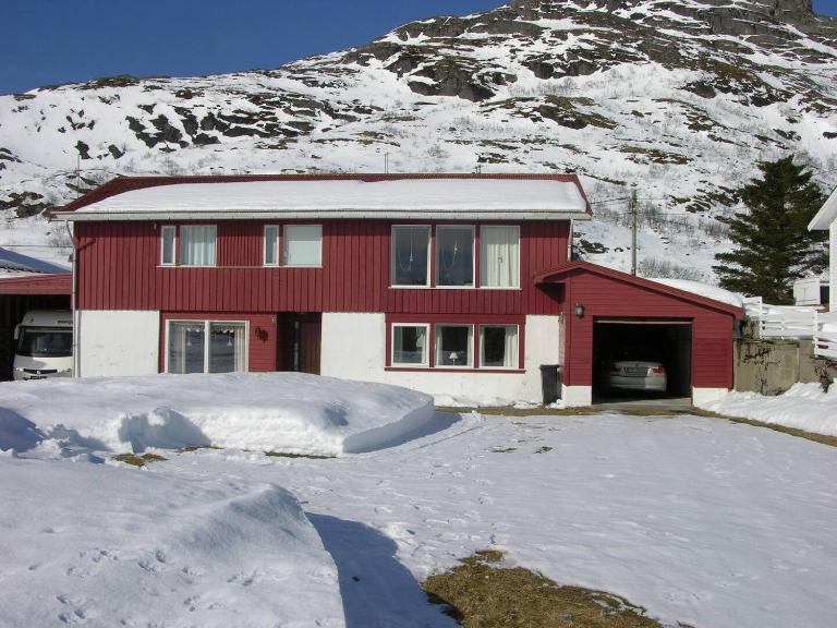 Nydelig leilighet i første etage. - B&B Sund