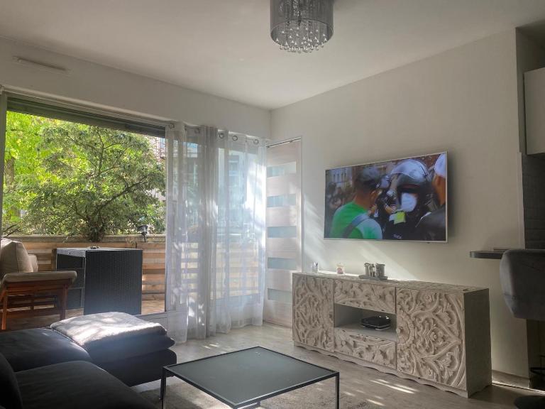 Appartement terrasse proche paris - B&B Saint-Cloud