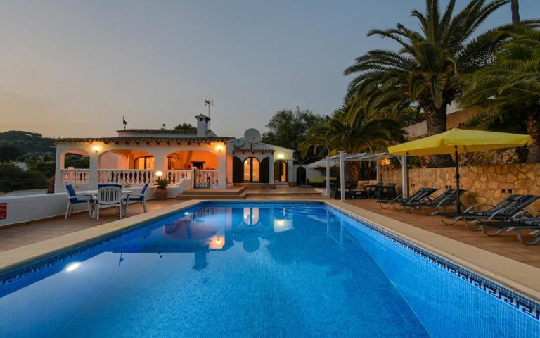 Beautiful villa near the sea and golf course - Bed and Breakfast Benissa