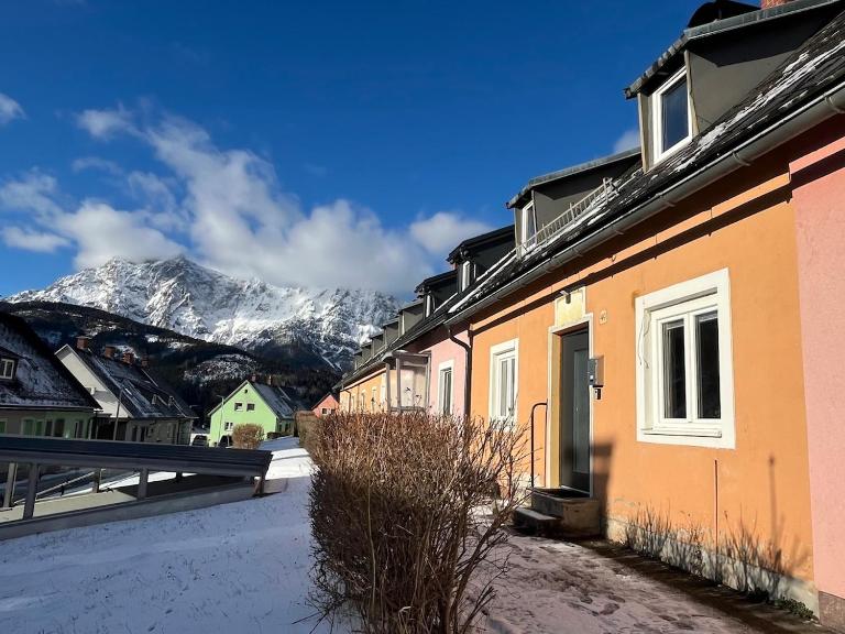 Family Friendly Mountain House - Bed and Breakfast Eisenerz