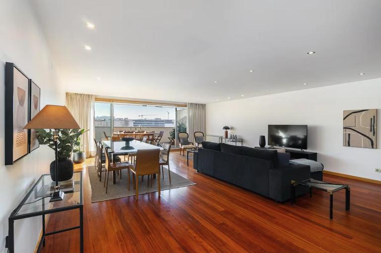 WHome Penthouse Luxe - Views, Terrace & Parking - B&B Matosinhos