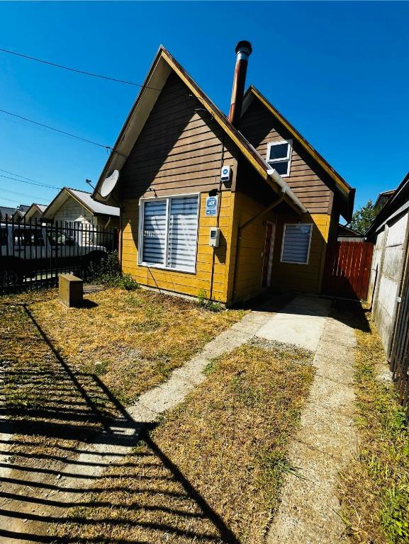 Casa 3 dormitorios acogedora se arrienda diario mínimo dos noches - B&B Valdivia