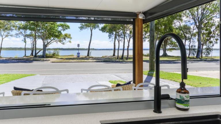 Bribie Beach Apartment - Ferienwohnung Bulwer