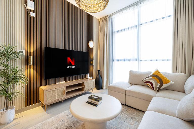 1BR Beautiful Apartment - Skyline Gem - B&B Sharjah city