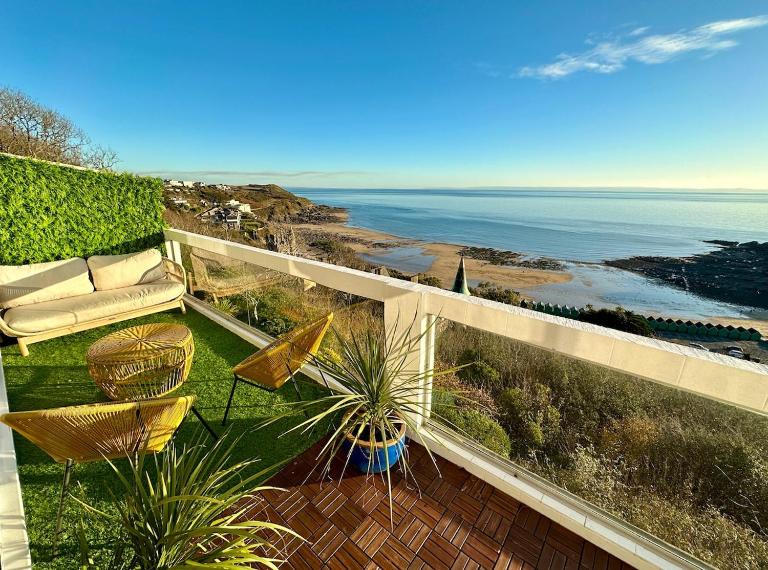 Langland Sea View Apartment - Chambres d'hôtes Swansea