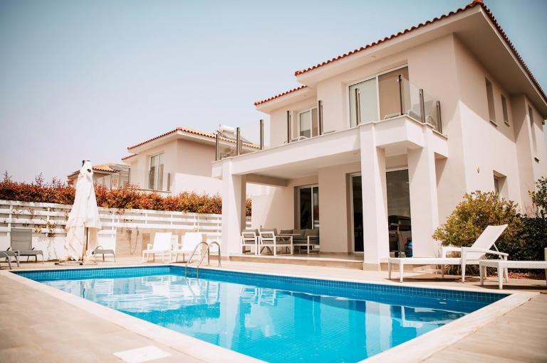 Jupiter Villa - Bed and Breakfast Voróklini