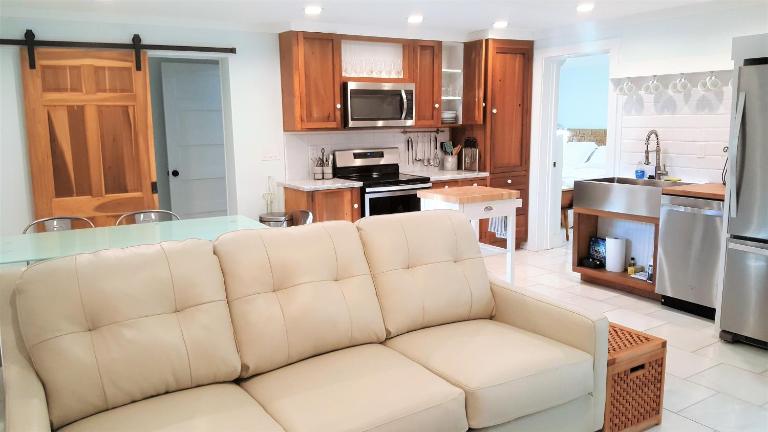 Romantic Secret Garden - Marble Floors & Bath DT Just 2 Blocks Beach Only 3 Miles - Bed and Breakfast Saint Augustine