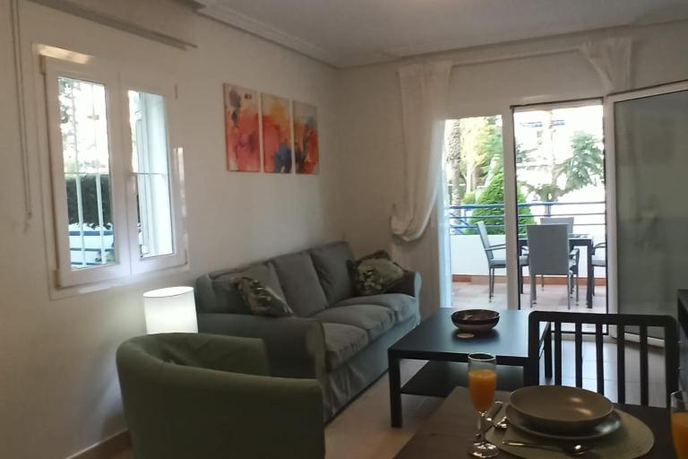 2 Bed Apt - Close To Beach - Pool - Balcony - B&B Mojacar