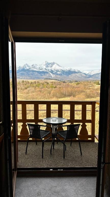 One-room apartment with a view of the High Tatras B 405 - B&B Veľká Lomnica