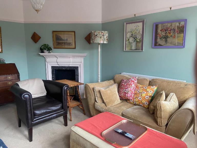The Blue Door - B&B Portsmouth