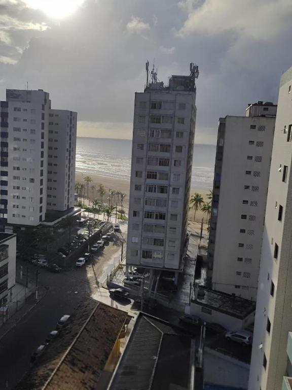 Cobertura a 1 quadra da praia! - Chambres d'hôtes Praia Grande