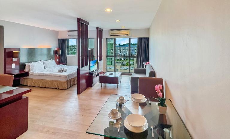 Royal Crown Scsp 783 KK CBD near Imago - B&B Kota Kinabalu