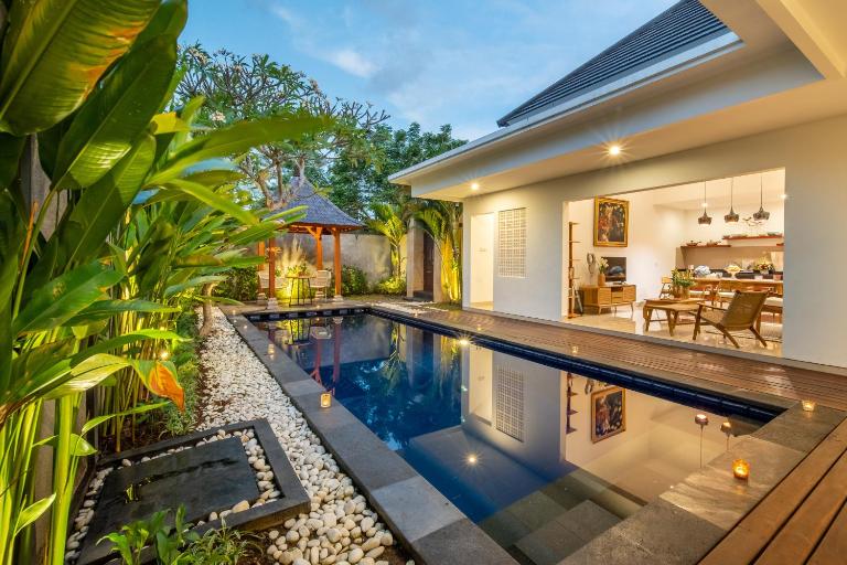 Arts Biyu Villa Two-Bedroom with Private Pool Kuta - Bed and Breakfast Seminyak