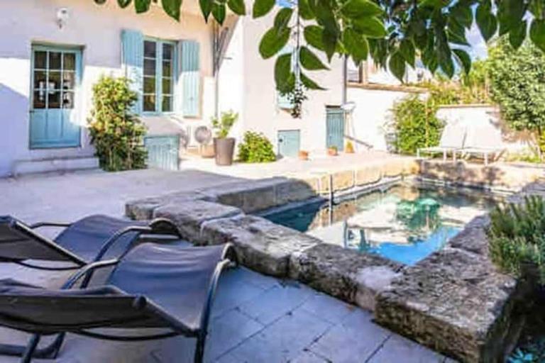 La Provence centre ville, piscine, jardin, terrasse - B&B Nimes