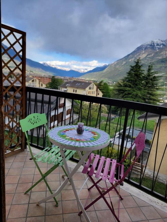 Maison Pupetta-panorama su Aosta-CIR VDA N 0413 - Chambres d'hôtes Aoste