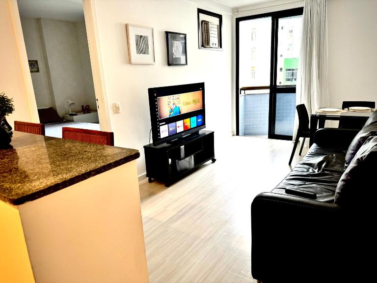 Flat em Copacabana com garagem e piscina - Chambres d'hôtes Rio de Janeiro