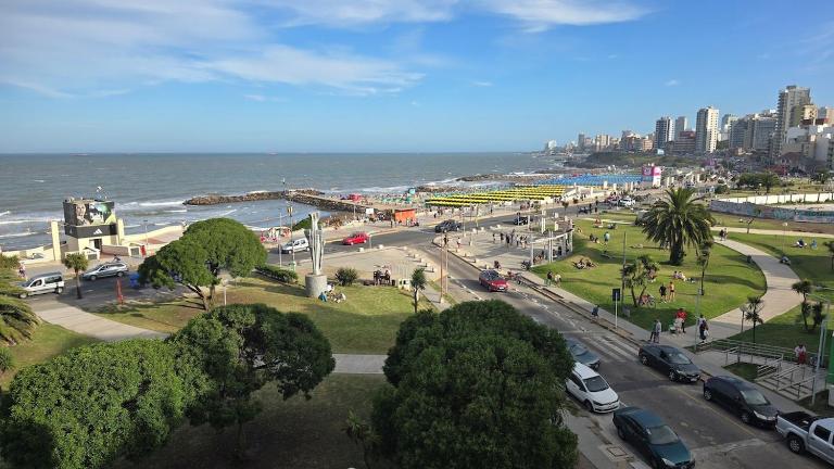 Frenta al mar, vista a la playa - B&B Mar del Plata
