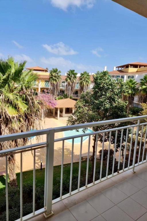 2Bed-Vila-Verde Sal Cape Verde-Balcony-Pool - Bed and Breakfast Santa Maria