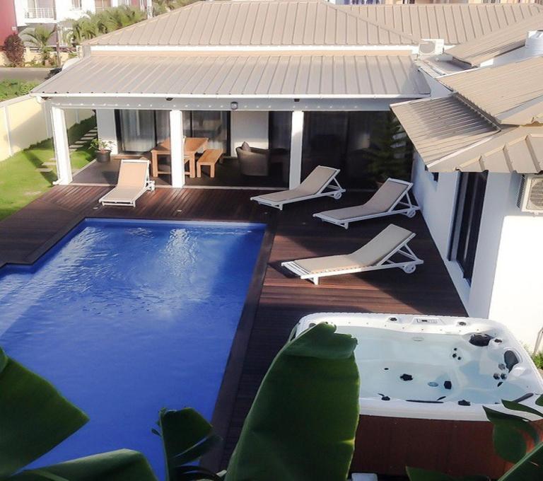 Villa AZUREVA ILE MAURICE - Bed and Breakfast Flic en Flac