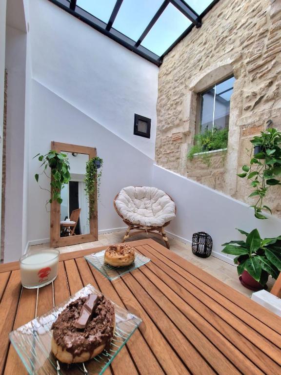 Le Saint Baudile 80sqm parking AC church view - Ferienwohnung Nîmes