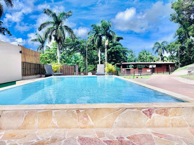 Adventure and comfort in Hacienda Carabali, close to Luquillo beach - Bed and Breakfast Luquillo