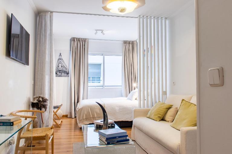 Best Location Puerta de Alcalá - B&B Madrid
