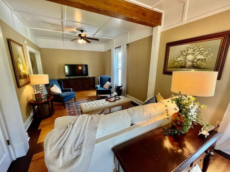 Beit Shalom- House of Peace Family - B&B Siloam Springs
