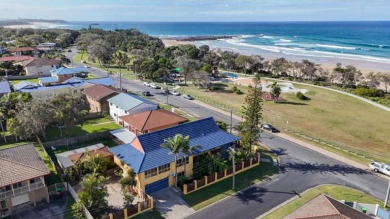 The Beach House - B&B Sandy Beach