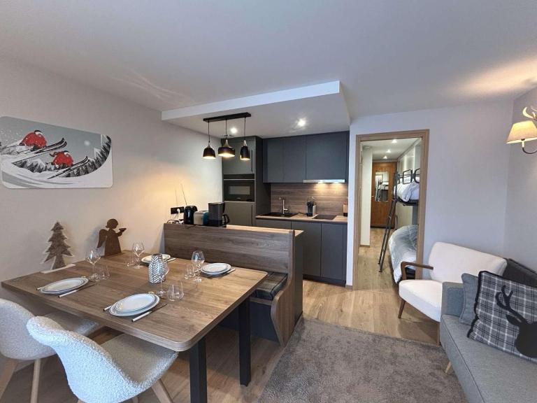 Appartement moderne, proche pistes, 4 pers, Wi-Fi, linge inclus - FR-1-180-650 - B&B Les Allues