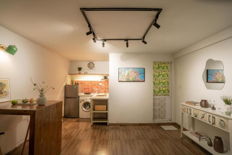 Westlake Cam Art Lucy Homee, Netflix, Food&Cofee - Chambres d'hôtes Hanoï