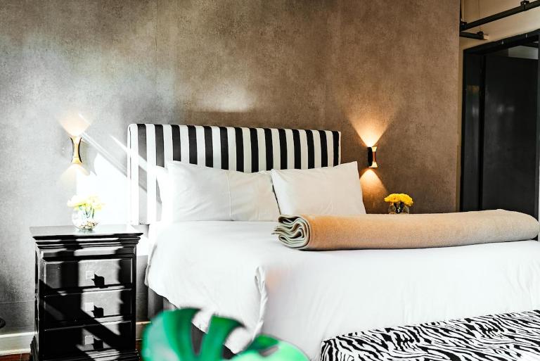 Black Chili Maboneng Luxury Stay - B&B Johannesburg