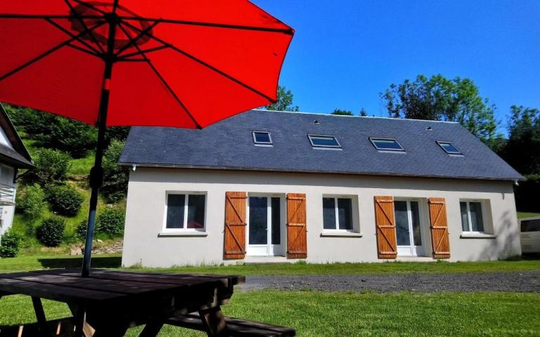 Gite Lahora Lait'colo de l'Izard - Appartement Panoramique - B&B Arrens-Marsous