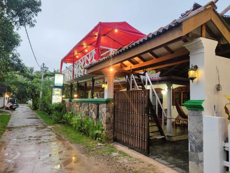 Shantha Surf House - Ferienwohnung Weligama