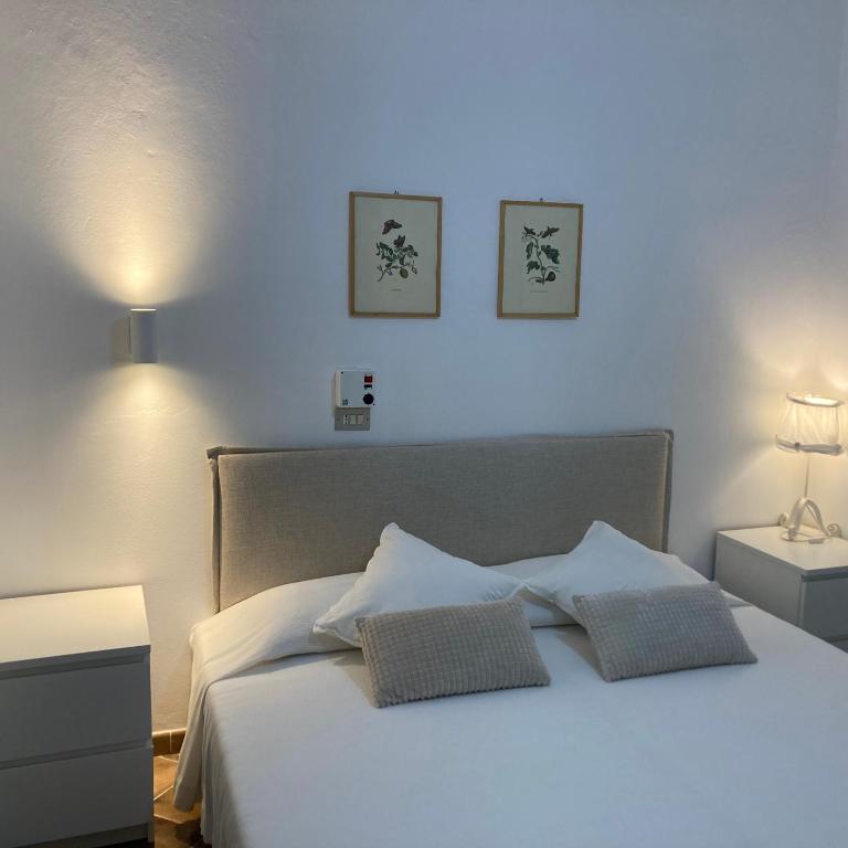 En-suite Quadruple Room-Giardino A Mare - Ferienwohnung Donnalucata