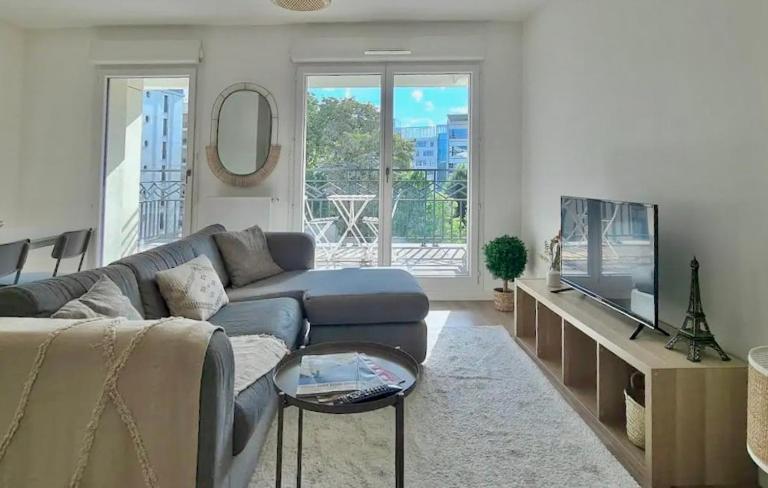 Le Central - Bel appartement lumineux proche Paris - B&B Saint-Ouen