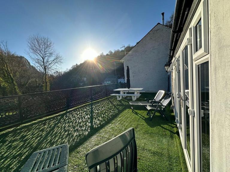 Delightful House in the Heart of the Matlocks! - B&B Matlock Bank