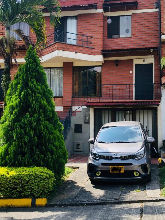 Rento casa con opción de carro largas estancias - B&B Pereira