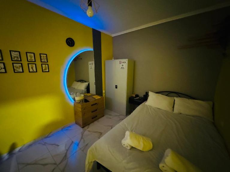 Yellow home Κίτρινο Σπίτι - myHomee - B&B Xánthi