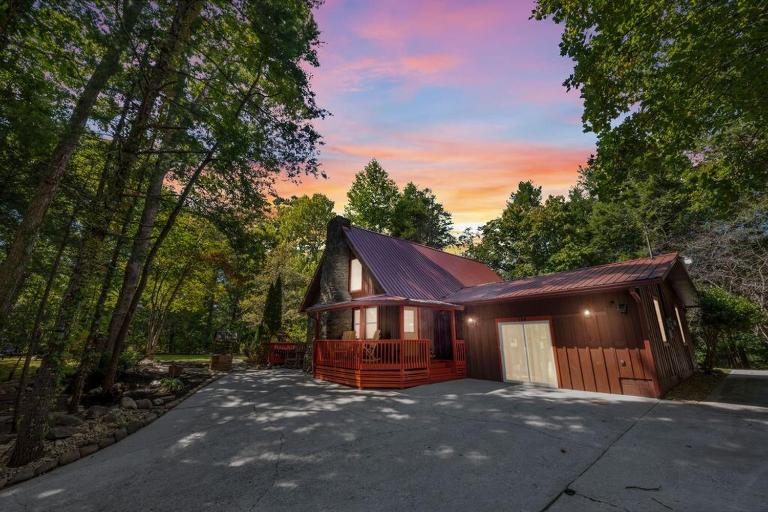 Hidden Hollow Cabin in the Smoky Mountains - B&B Cosby