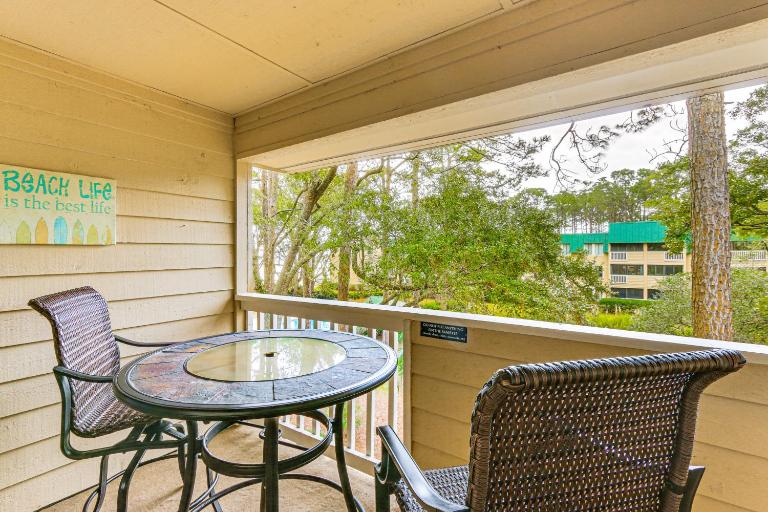 Beach & Pool Access: Tranquil Hilton Head Getaway - Bed and Breakfast Hilton Head