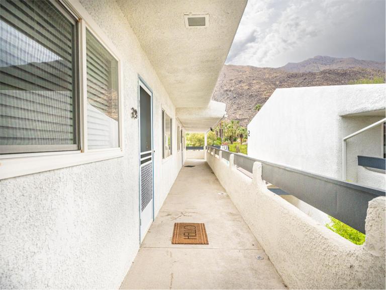 Sunny Palm Springs 1 Bedroom Oasis by MariamsBnb - Chambres d'hôtes Palm Springs