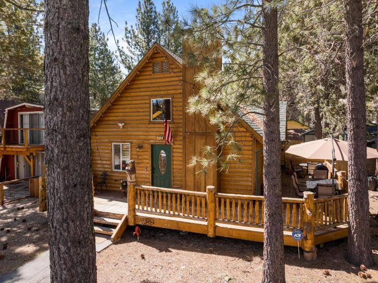 Cozy mountain cabin, Hot Tub, BBQ, Games by MariamsBnb - Ferienwohnung Big Bear City