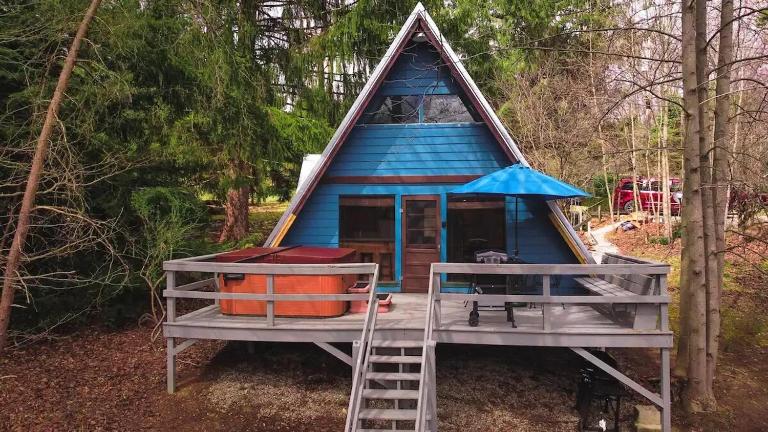 Whispering Waters, Hocking Hills, Hot Tub, Pond - B&B Rockbridge