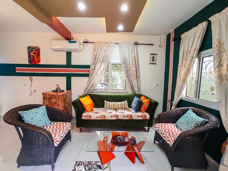 MOOKSQUARE NS SPOT - B&B Douala