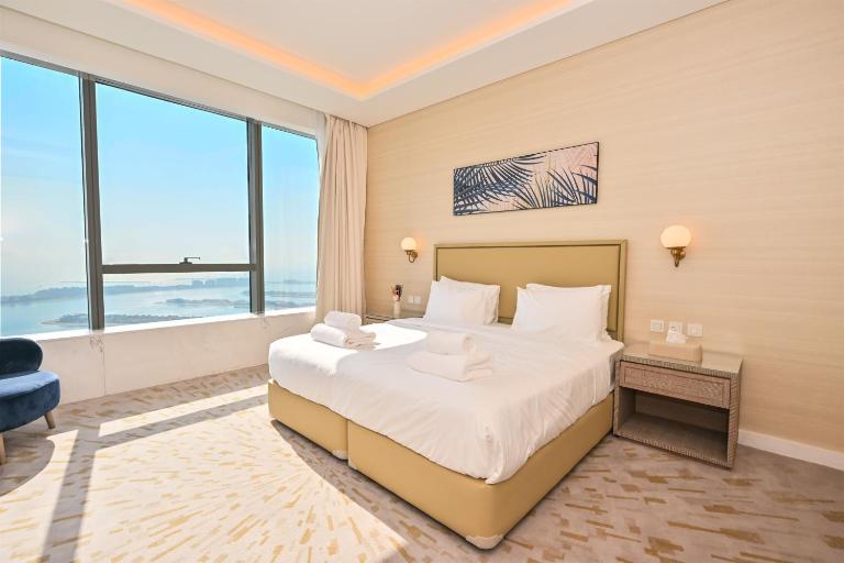 Luxury 1-BR with Stunning Views in Palm Tower by Luxe Shortlet - Ferienwohnung Dubai