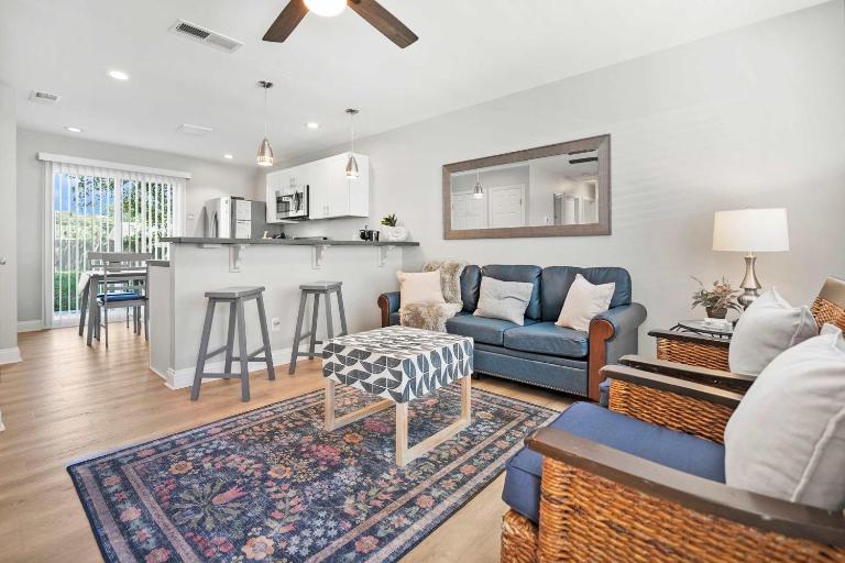 Secret Cottage 10 min to DT Dogs OK BBQ Parking - Chambres d'hôtes Saint Augustine