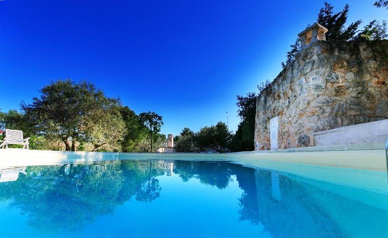 Le Dimore di Trulli Mandorlo con piscina esclusiva - B&B Putignano