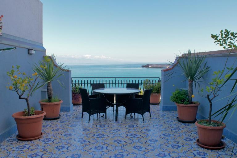 ORAMA apartment Front sea - Chambres d'hôtes Giardini-Naxos